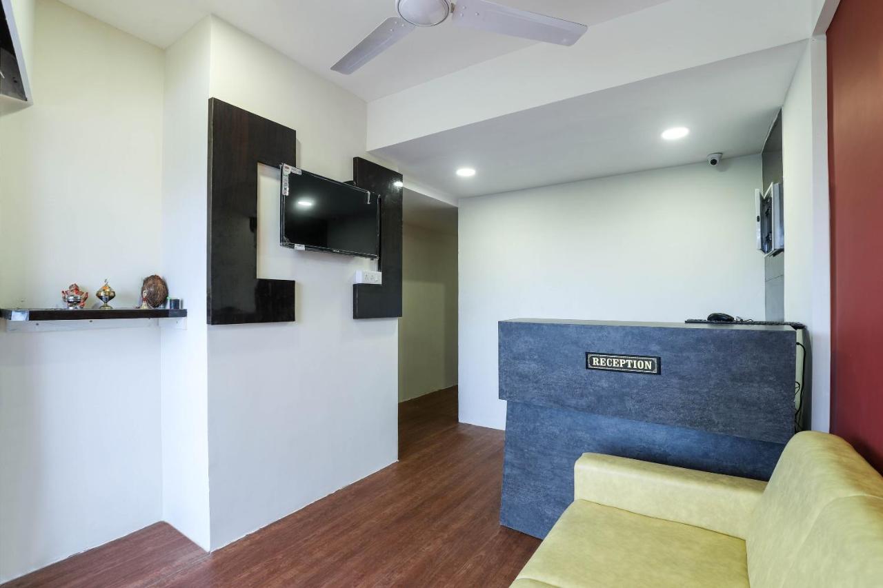Oyo 40139 Hotel Peradiot Ahmedabad Luaran gambar