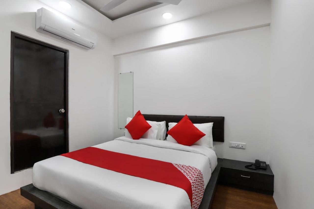 Oyo 40139 Hotel Peradiot Ahmedabad Luaran gambar